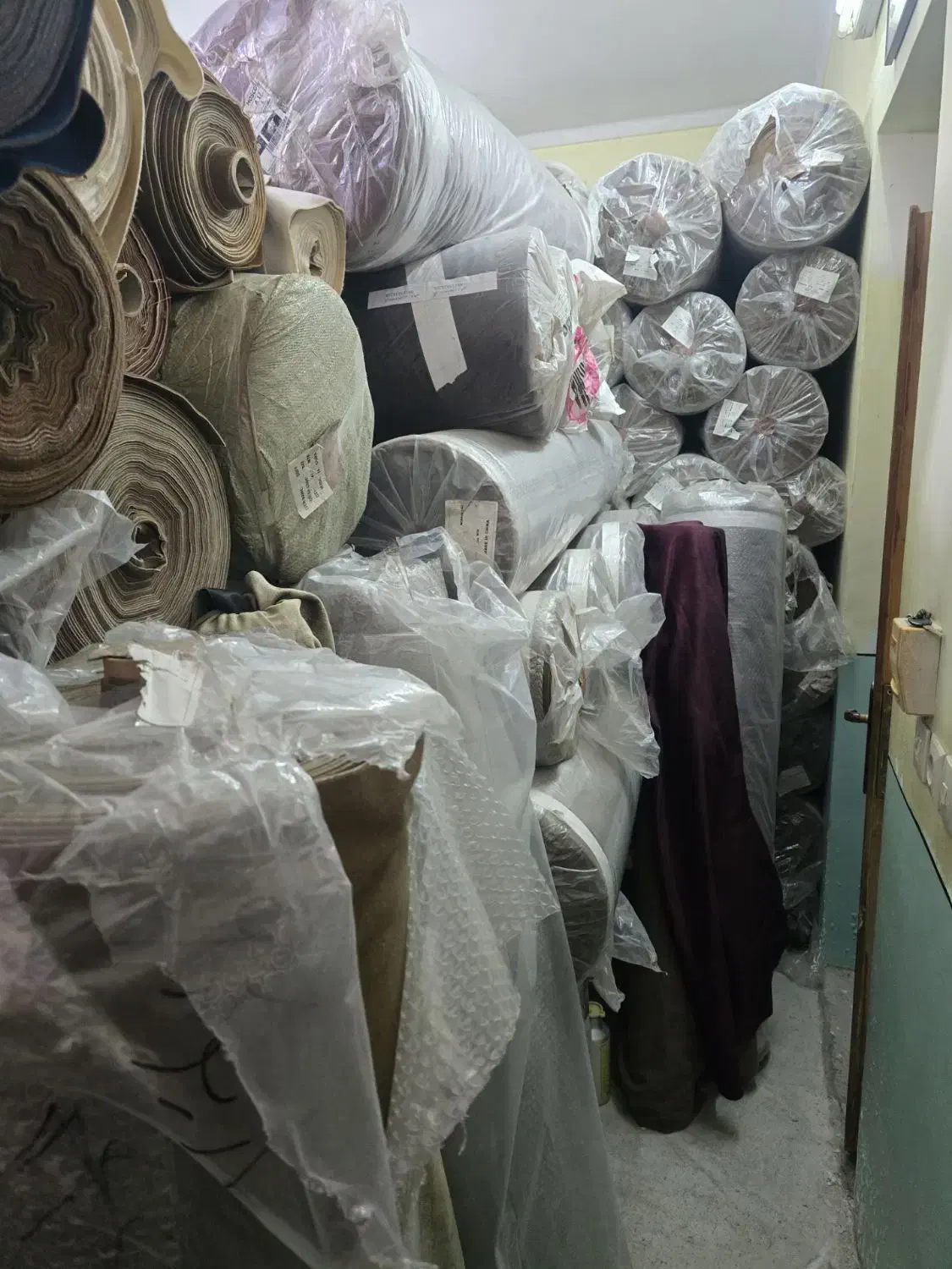 پارچه مبلی خارجی وایرانی|عمدهفروشی|انبارآلوم, |دیوار