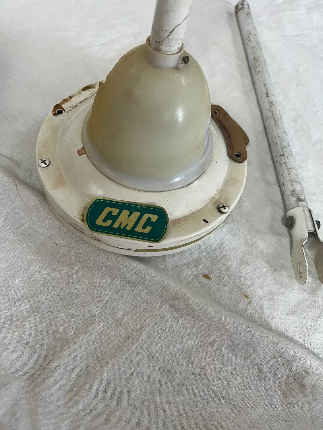 پنکه سقفی با پره|پنکه و تصفیهکنندهٔ هوا|برازجان, |دیوار