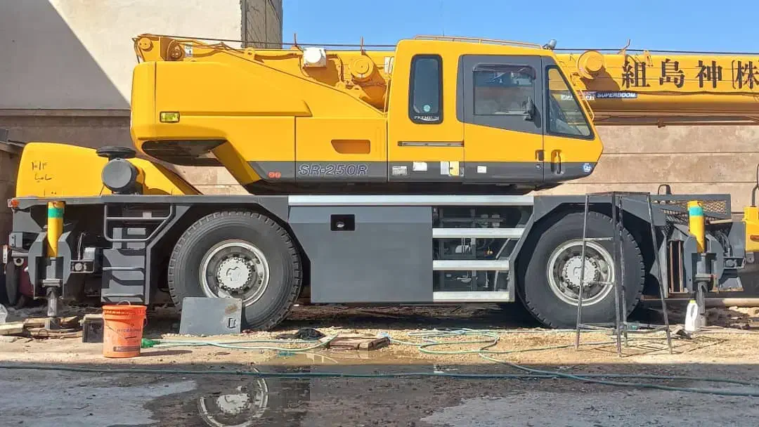 جرثقیل ۲۵تن کارگاهی|ماشین‌آلات صنعتی|شیراز, پادگان ولیعصر|دیوار