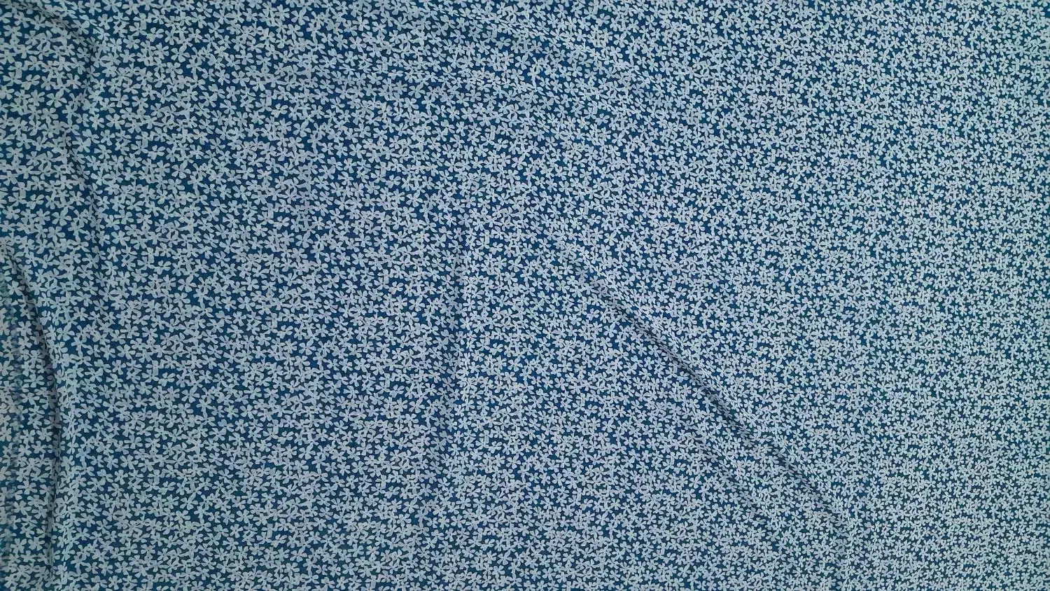 پارچه حریر|لباس|کارزان, |دیوار