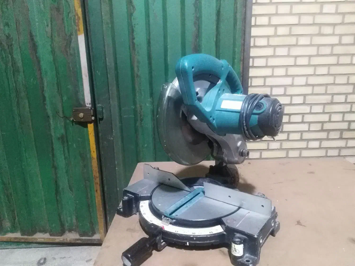 ابزار برقی نجاری|ابزارآلات|بومهن, |دیوار