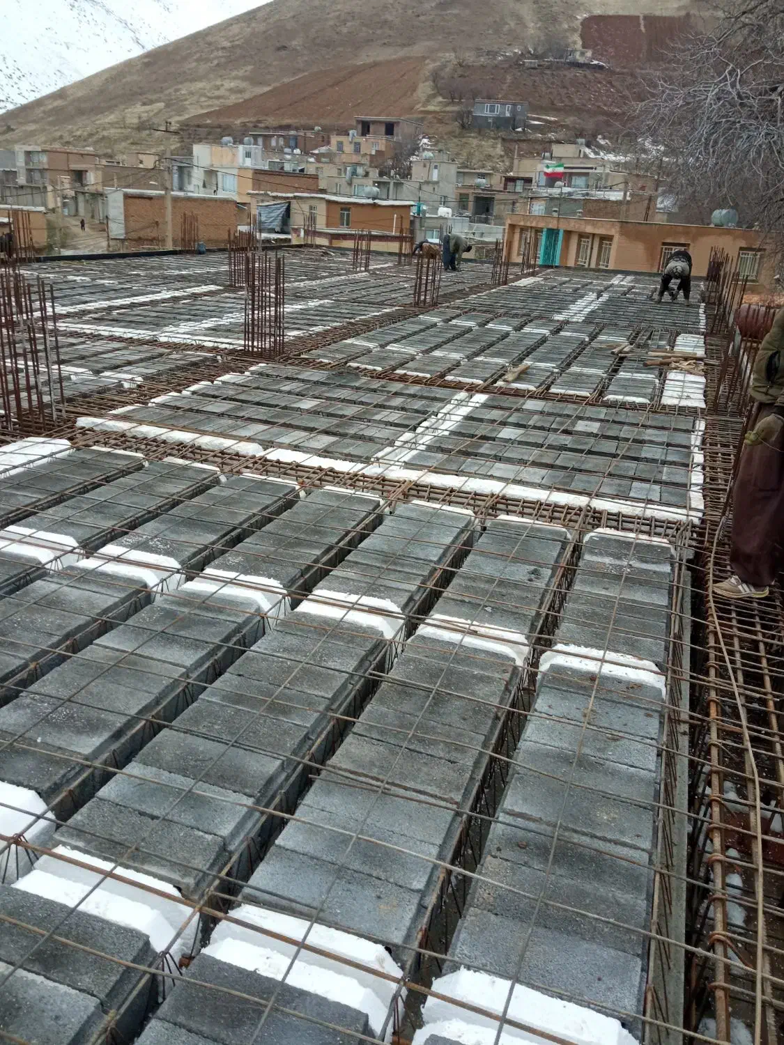 آرماتوربندی و اسکلت بتنی و قالبندی|خدمات پیشه و مهارت|سنندج, |دیوار