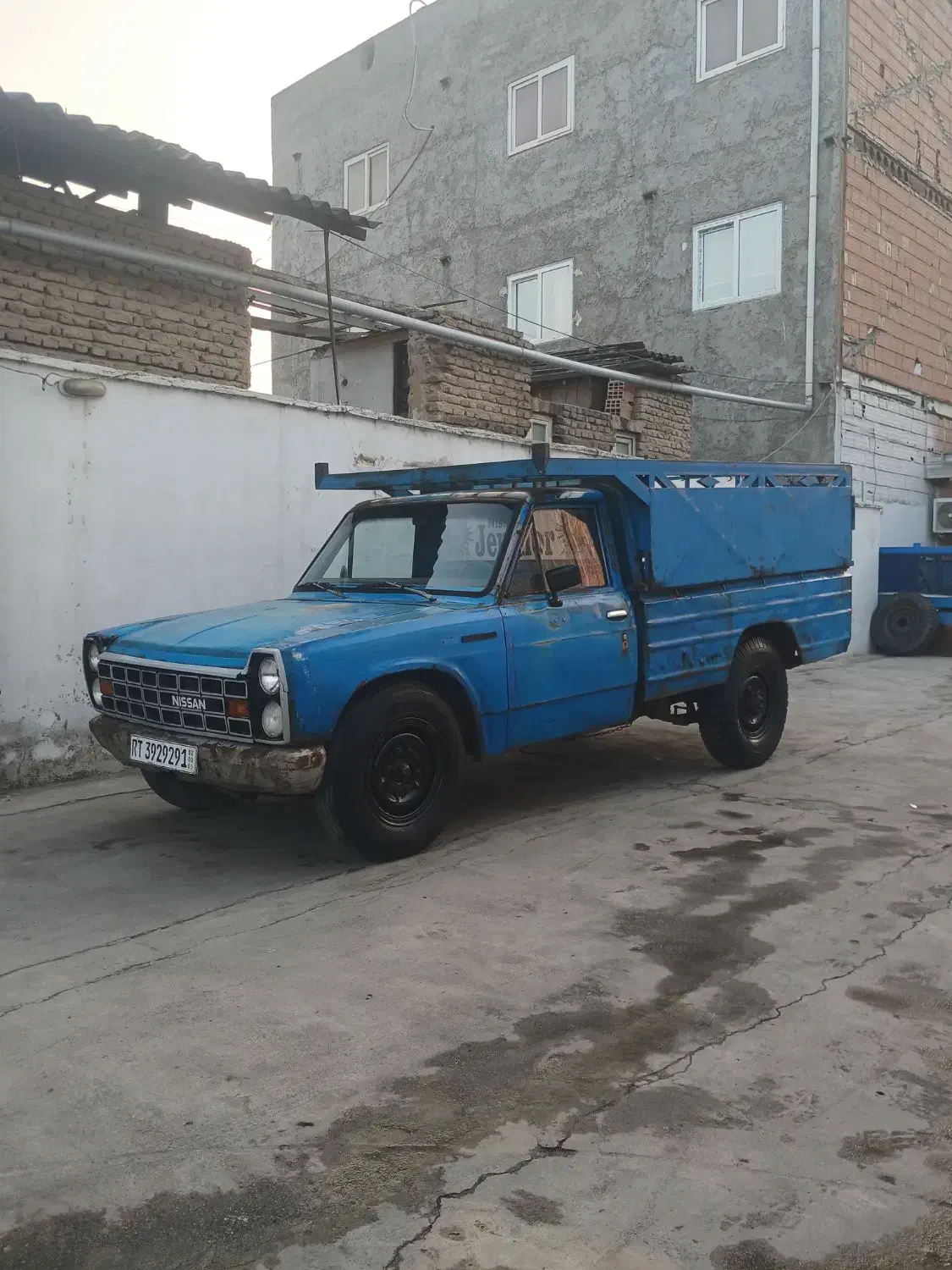 نیسان مدل ۷۳|خودرو سواری و وانت|ساری, |دیوار