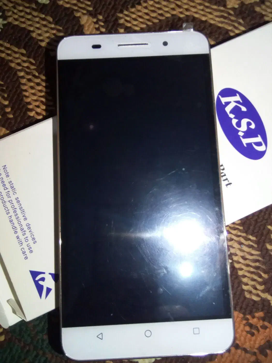 فروش تاج ال سی دی هواوی honor|لوازم جانبی موبایل و تبلت|کرمان, |دیوار