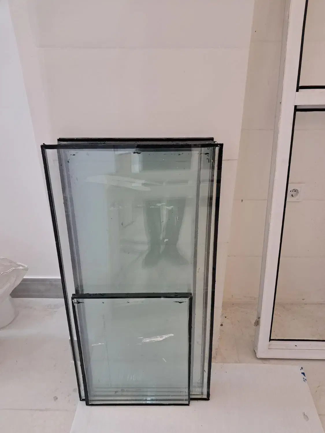 پنجره دو جداره نو به همراه شیشه|مصالح و تجهیزات ساختمان|قم, مسجد امام حسن|دیوار