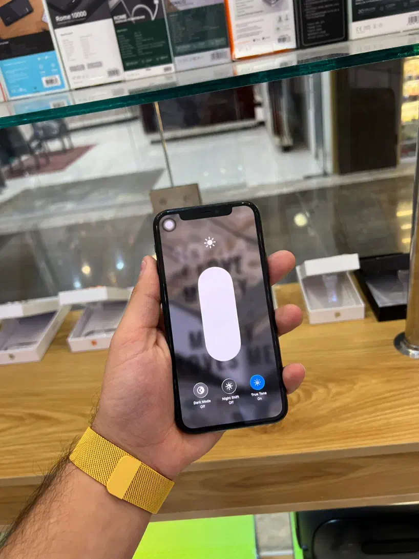 iphone 11pro دوسیم کارت|موبایل|شیراز, فخرآباد (دروازه کازرون)|دیوار