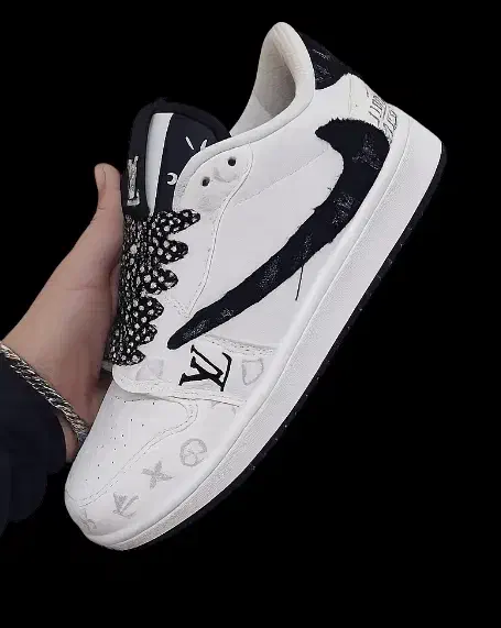 اسپورت نایک تراویس ارسال از تبریز|کیف، کفش، کمربند|اهواز, اهواز|دیوار