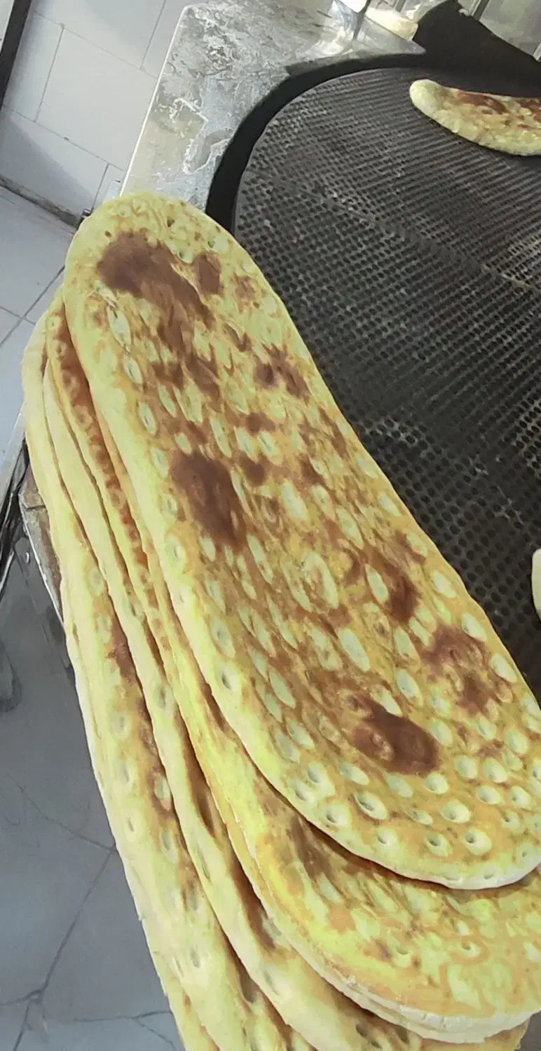 کمک نانوا(بربری)|استخدام خدمات فروشگاه و رستوران|مرند, |دیوار