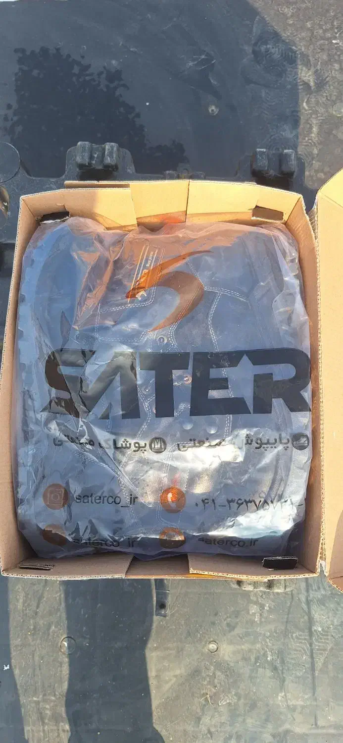 کفش کار درجه ۱|کیف، کفش، کمربند|رشت, باهنر|دیوار