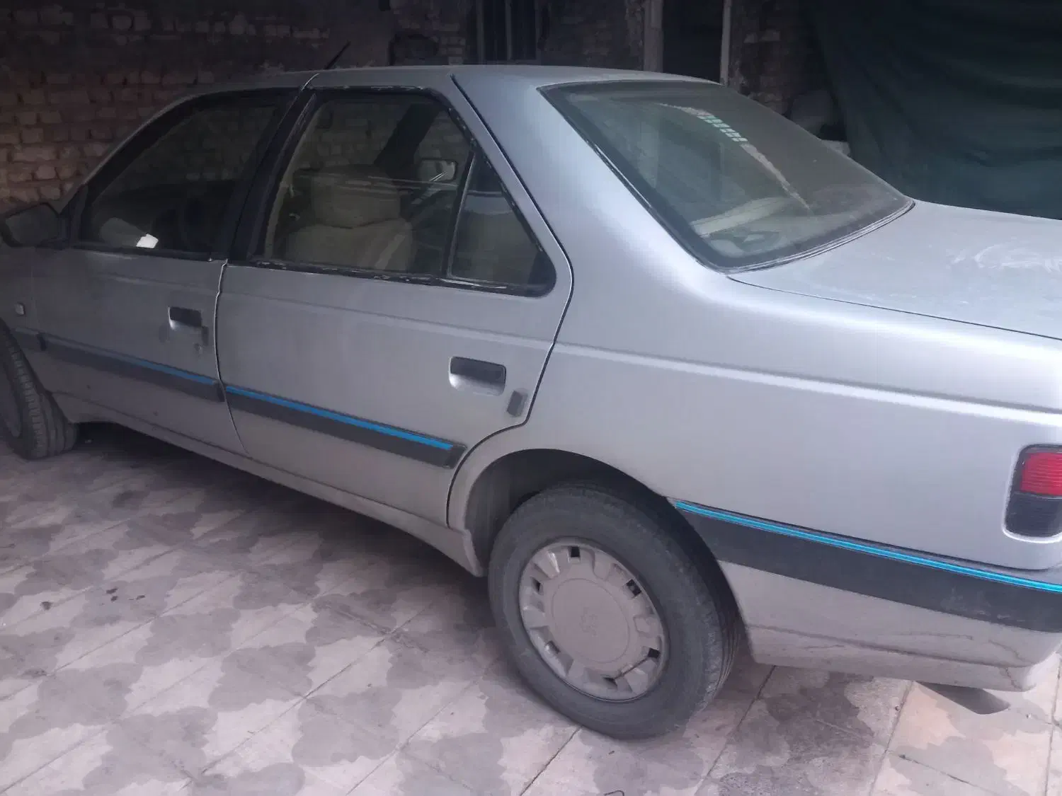 پژو 405 مدل 91 نقره ایی|خودرو سواری و وانت|شیراز, مسلم|دیوار