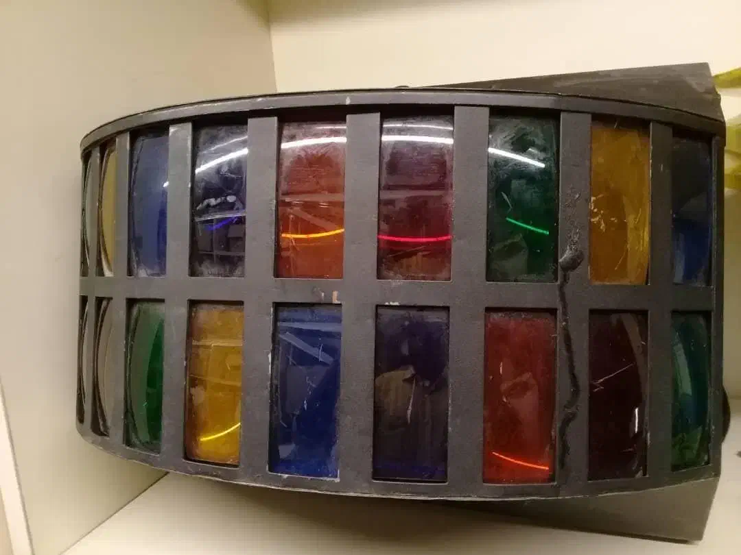 رقص نور و پروژکتور|ریسه و چراغ تزئینی|شیراز, مبعث|دیوار