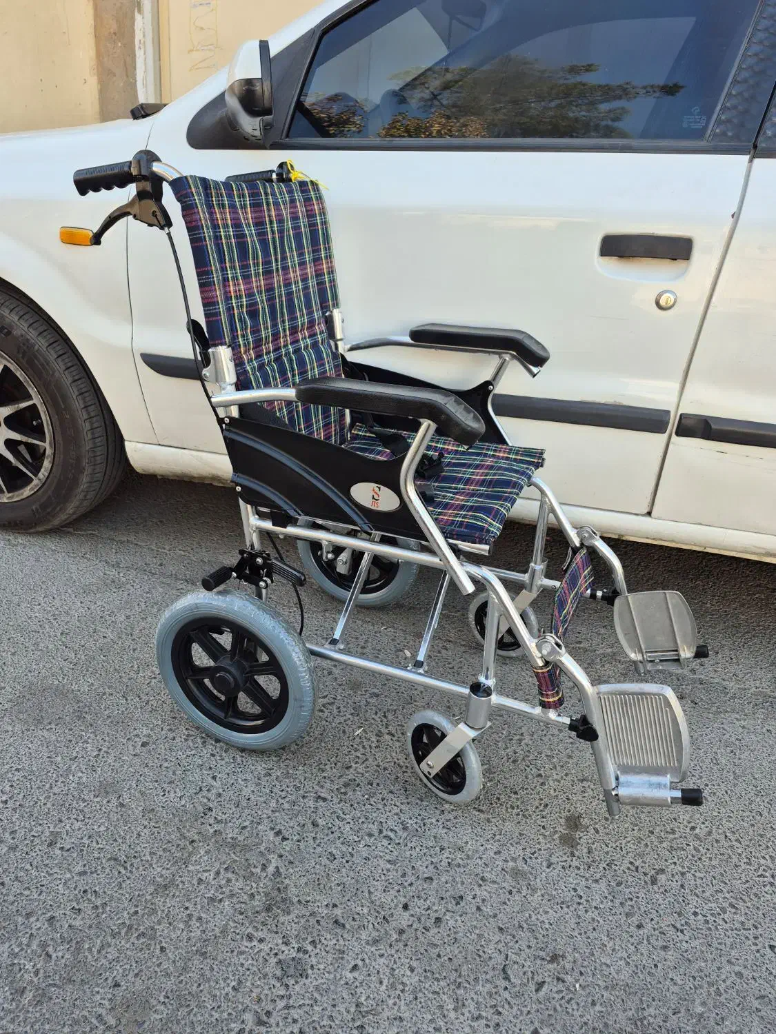 ویلچر سبک تمام الومنیوم اصل|آرایشی، بهداشتی، درمانی|خمینیشهر, |دیوار