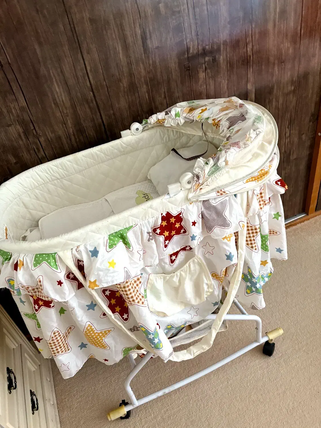 تخت کنار مادر برند نینی کو|تخت و سرویس خواب|قائم‌شهر, |دیوار