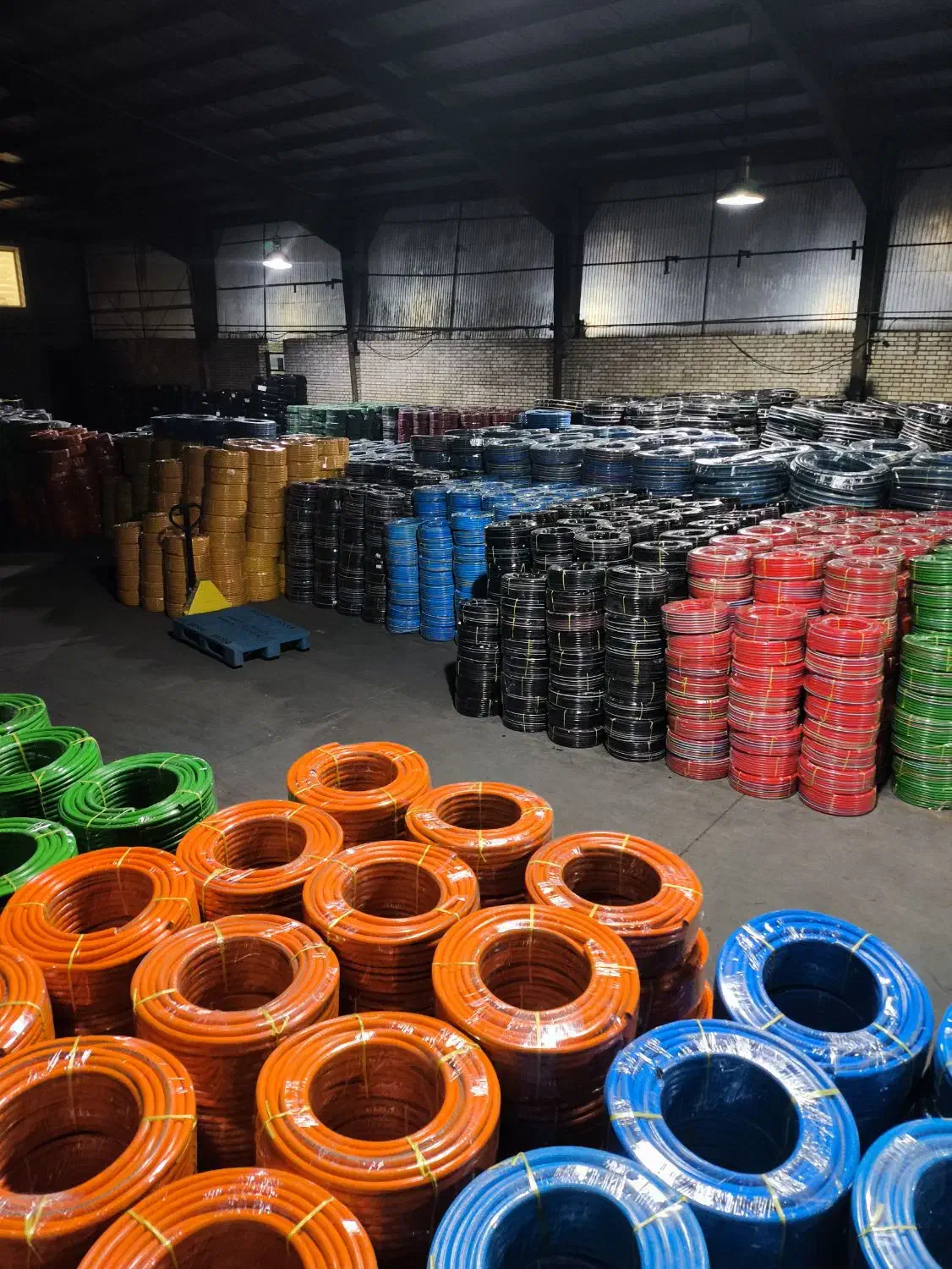 شلنگ اب|ابزارآلات|صفادشت, |دیوار