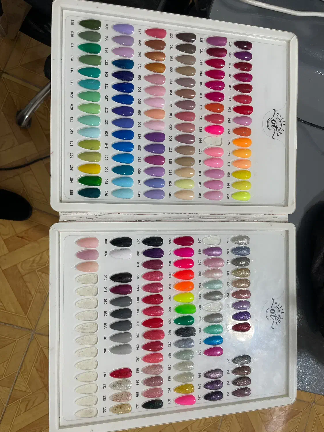 پک لاکژل|آرایشگاه و سالن‌های زیبایی|رزن, |دیوار