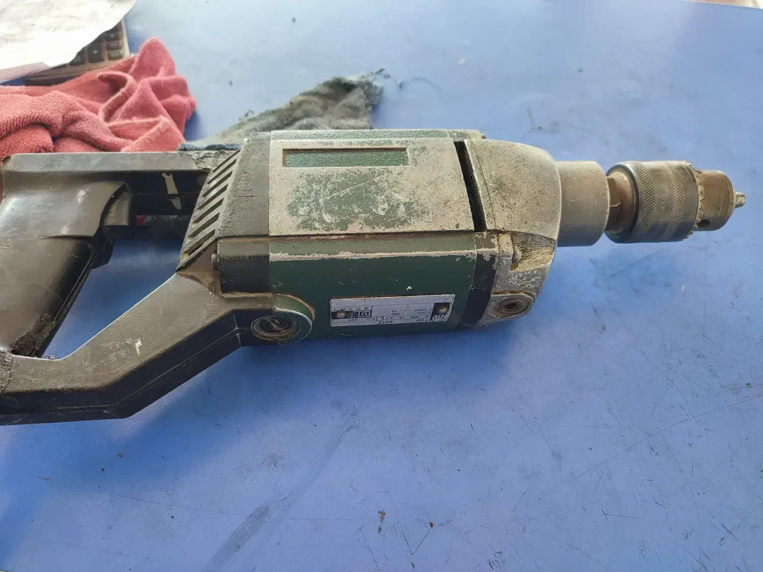 فروشی|ابزارآلات|کرج, حصارک بالا|دیوار