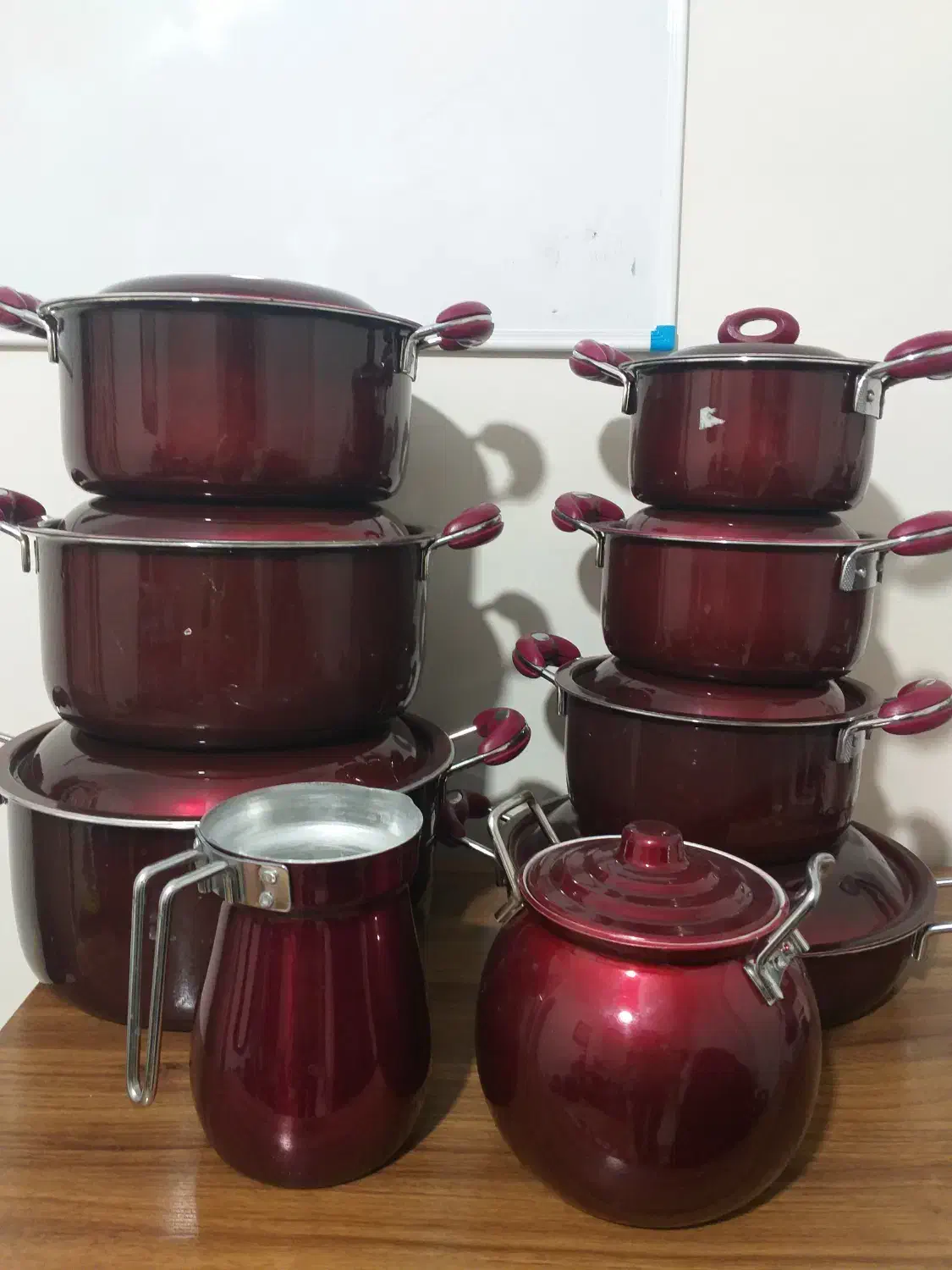 سرویس قابلمه روحی با رنگ خاص|ظروف پختوپز|فولادشهر, A4|دیوار