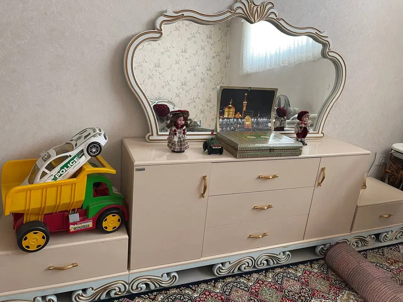 سرویس تخت خواب|تخت و سرویس خواب|مشهد, سرافرازان|دیوار