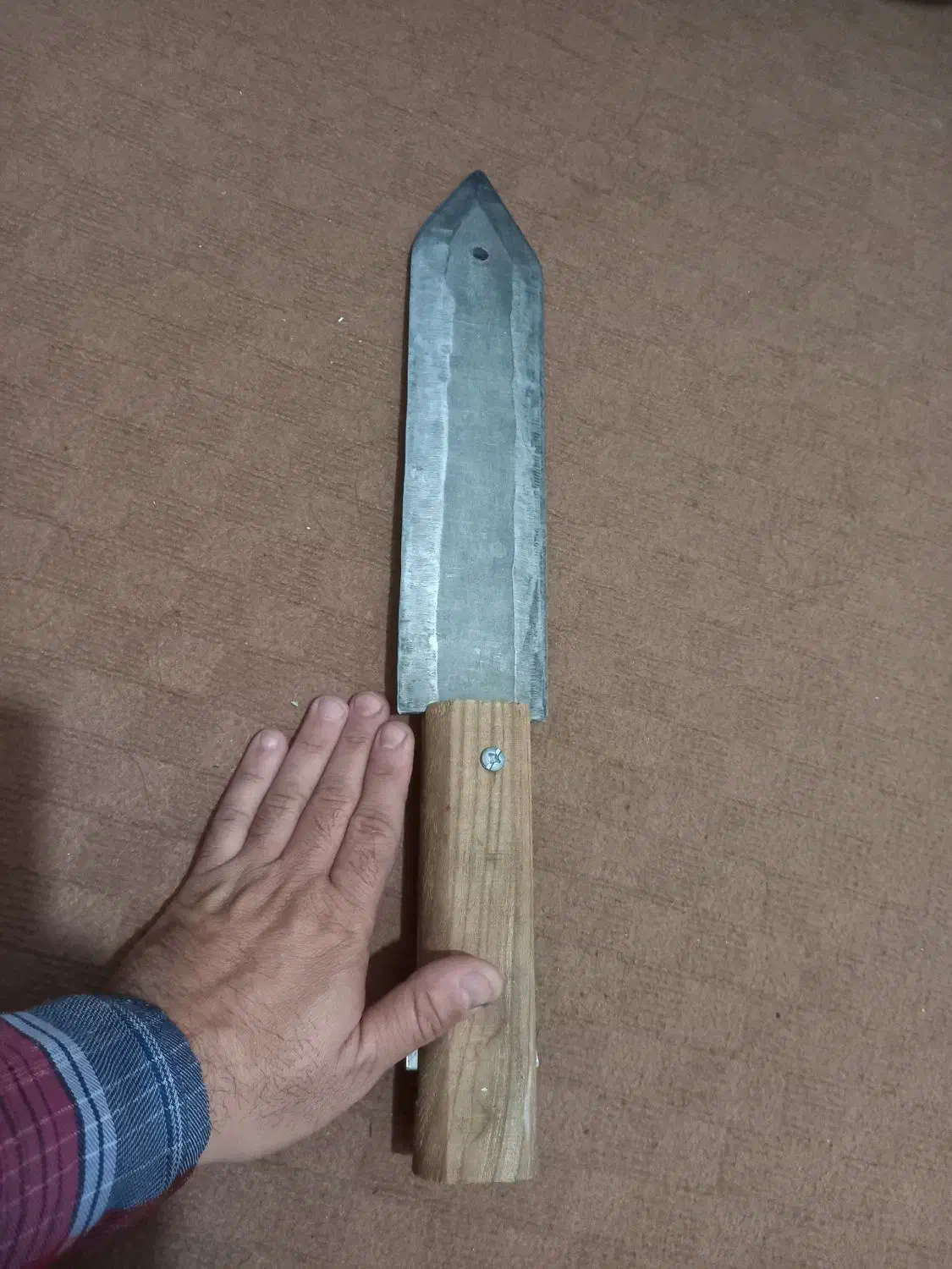 ساتور قصابی|ظروف پخت‌وپز|فولادشهر, B2|دیوار