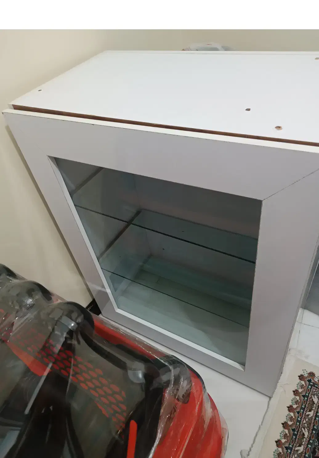 کمد شیشه ای پایه دار|کتابخانه، شلف، قفسه‌های دیواری|تهران, شهرک طالقانی|دیوار