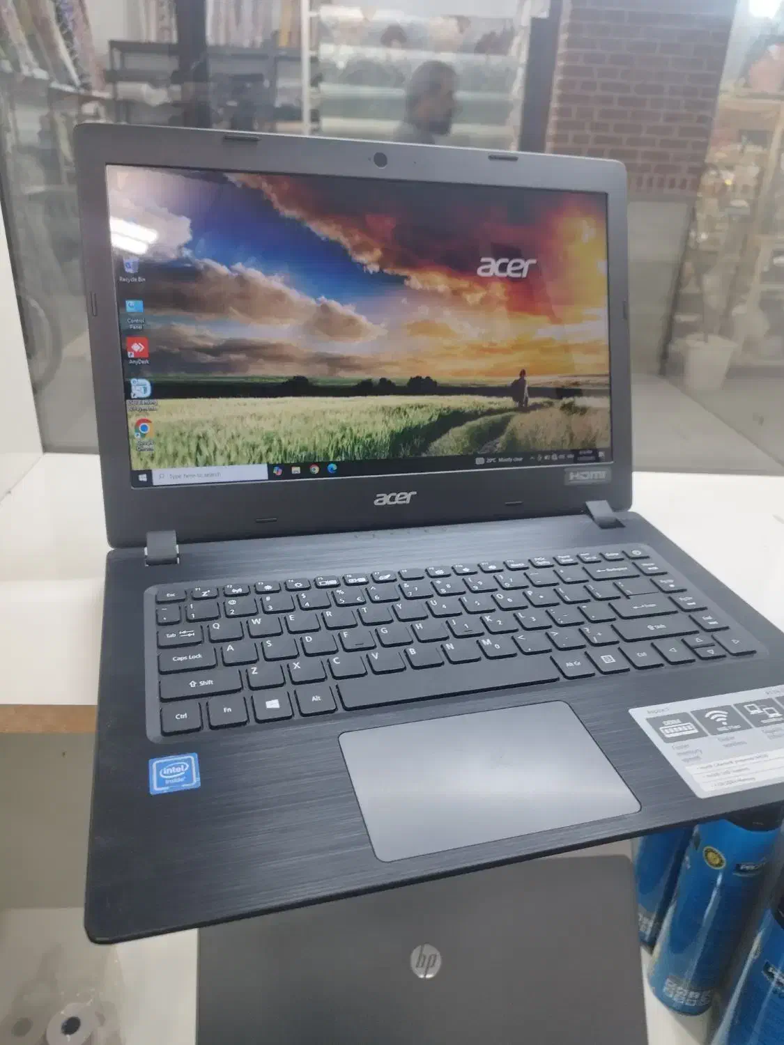 لپ‌تاپ بسیار شیک و مدرن ایسر 14 اینچ و سبک|رایانه همراه|اندیشه, اندیشه فاز ۴|دیوار