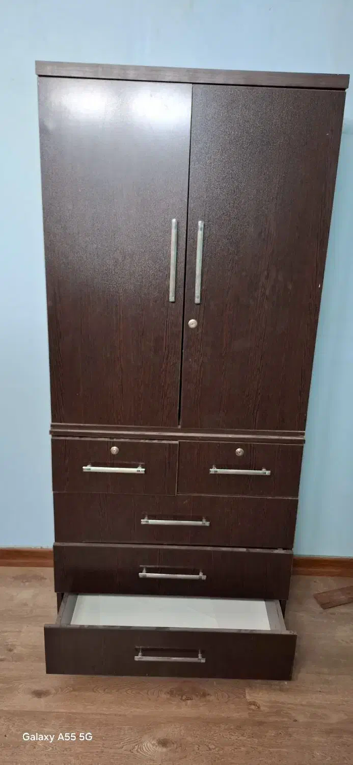 کمد ایستاده جادار بسیار مناسب|جاکفشی، کمد، دراور|تهران, مطهری|دیوار