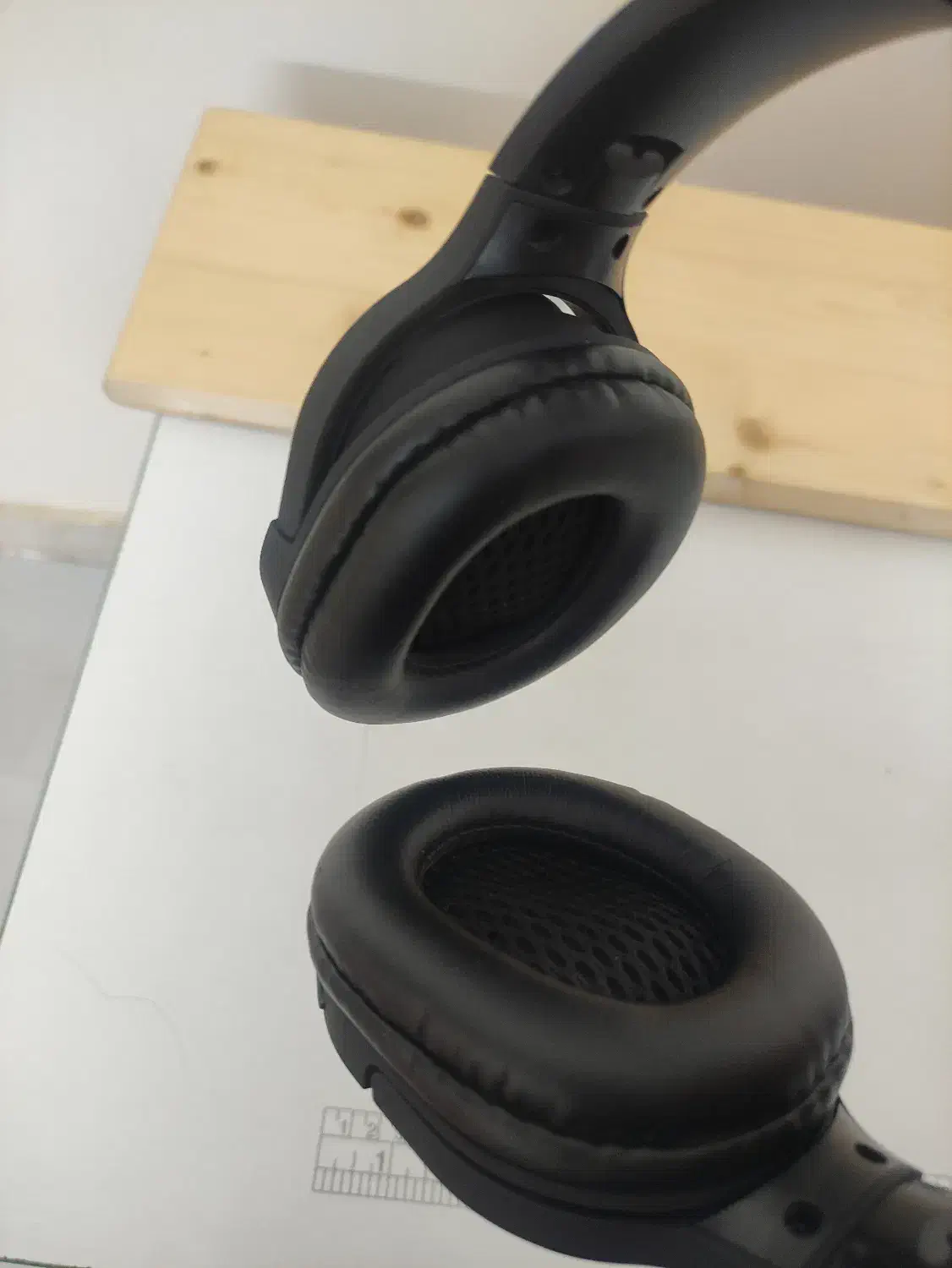 هدفون خیلی کم کار|لوازم جانبی موبایل و تبلت|مشهد, شریف|دیوار