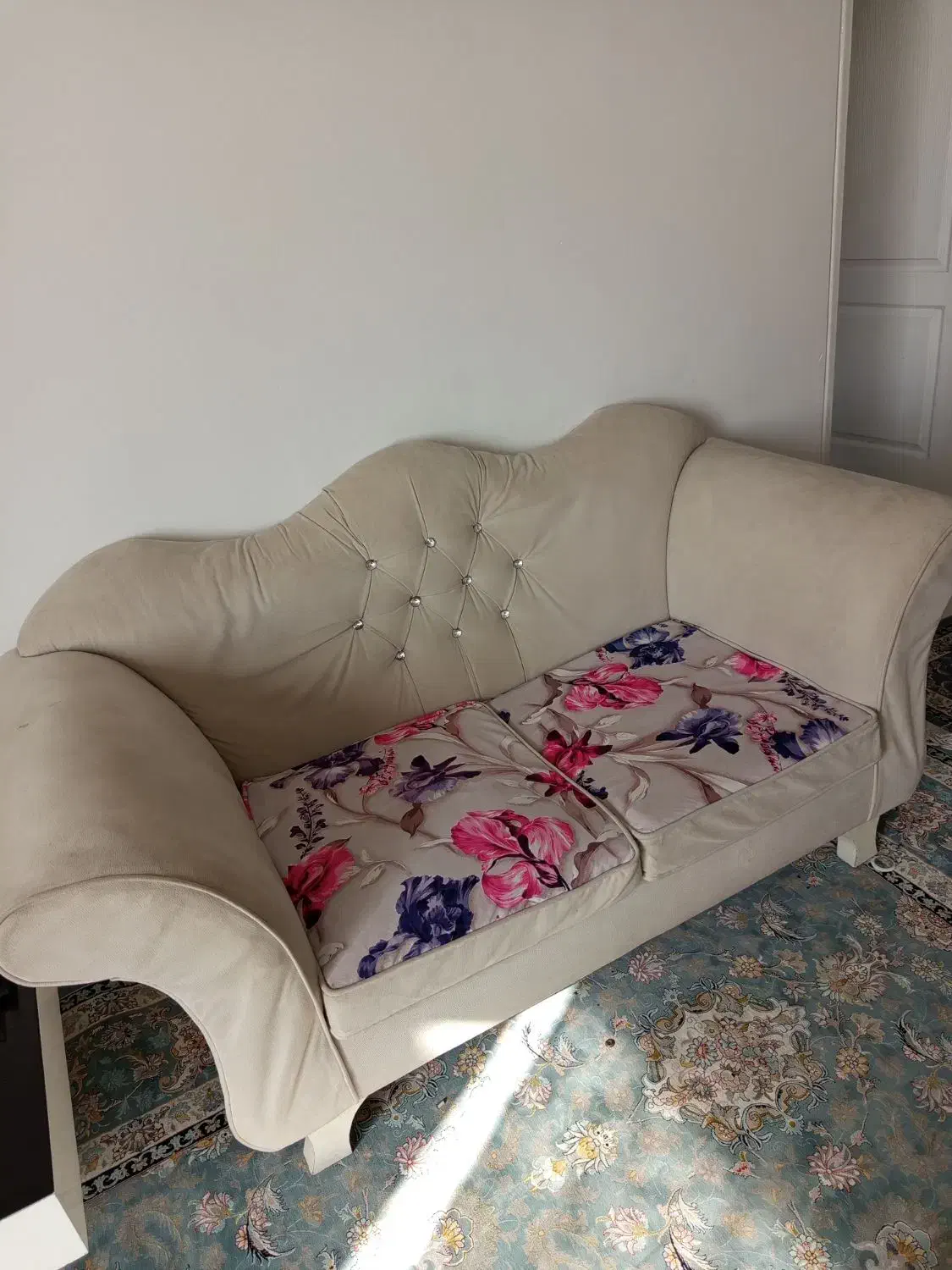 مبل 7نفره|مبلمان خانگی و میز عسلی|شهریار, رضی آباد بالا|دیوار