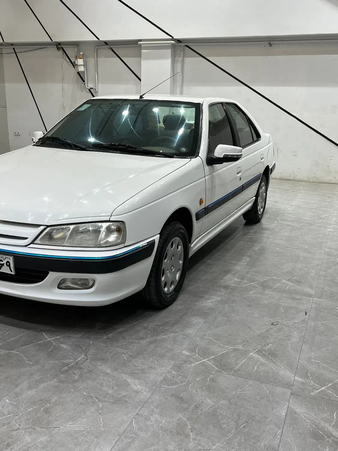 پژو پارس ۹۲ سفید|خودرو سواری و وانت|گنبد کاووس, |دیوار