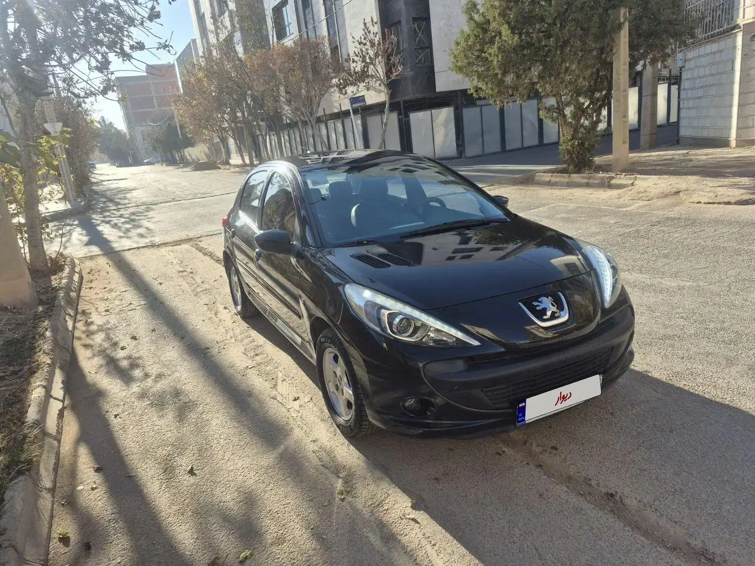 ۲۰۷ به شدت تمیز ۵۲هزار کار|خودرو سواری و وانت|بجنورد, |دیوار