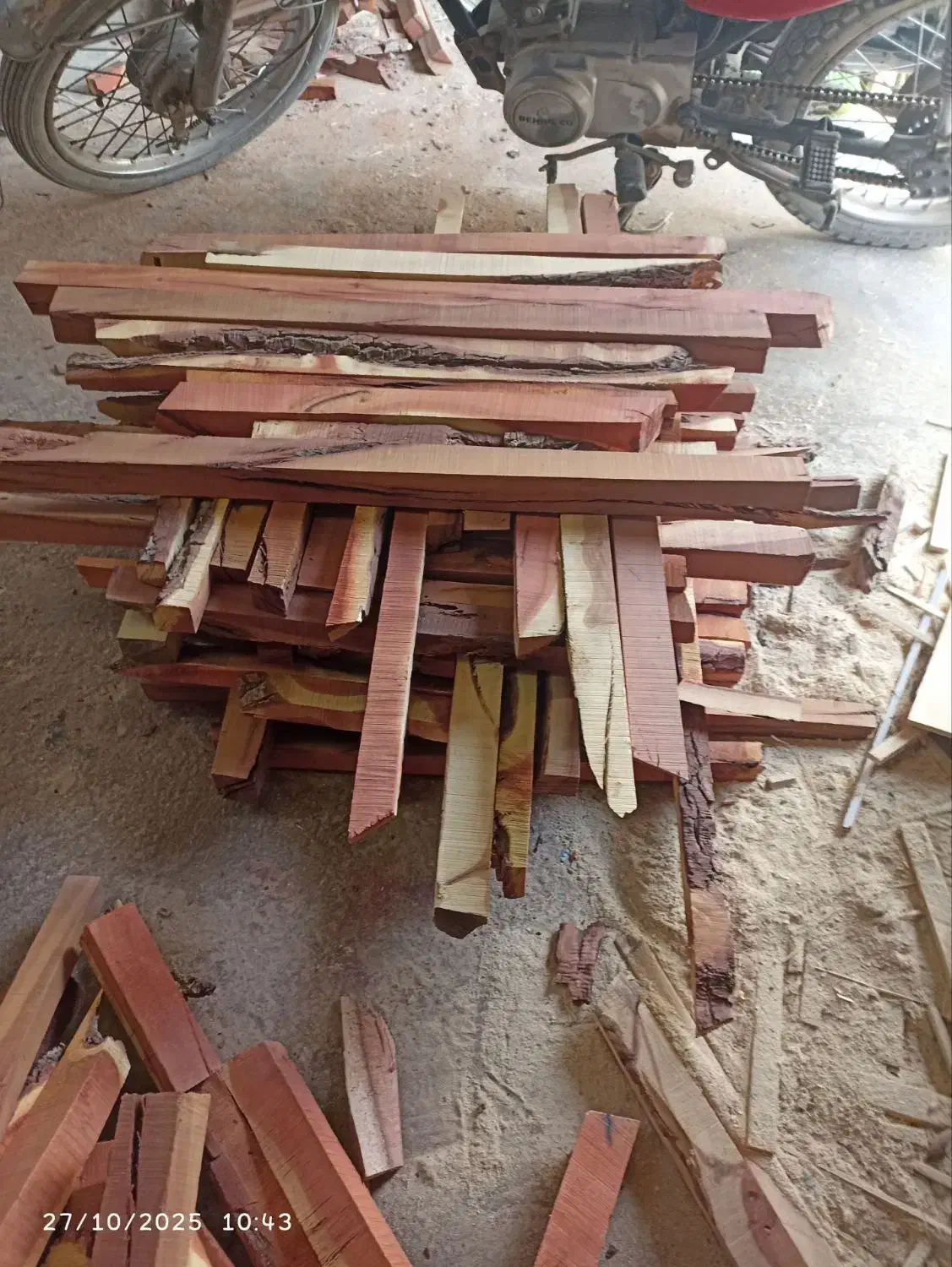 فروش شمش چوب عناب|صنایع دستی و سایر لوازم تزئینی|گلبهار, نوبهار|دیوار