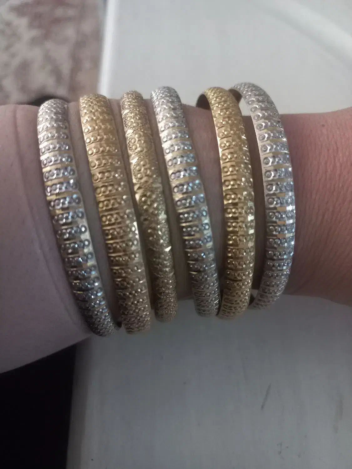 شش تا النگو ۲۸ گرم ۲۰۰ بالای فی|جواهرات|همدان, |دیوار