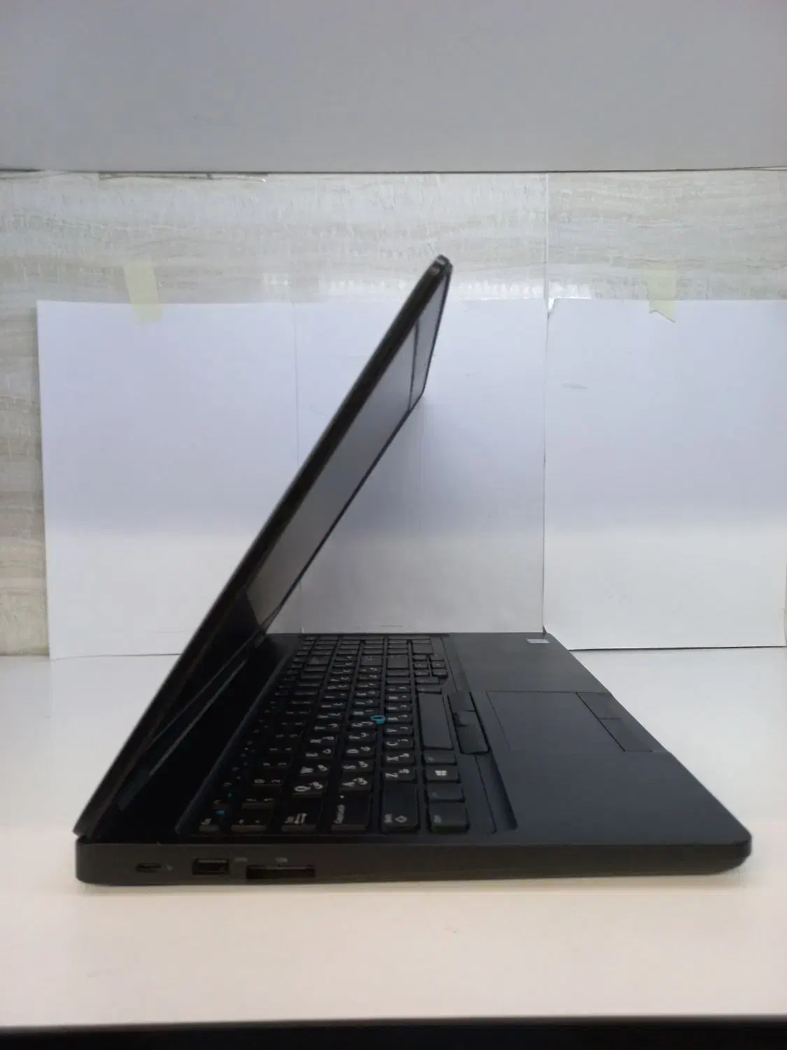 لپ تاپ Dell Latitude 5590 نسل هشتم|رایانه همراه|مبارکه, |دیوار