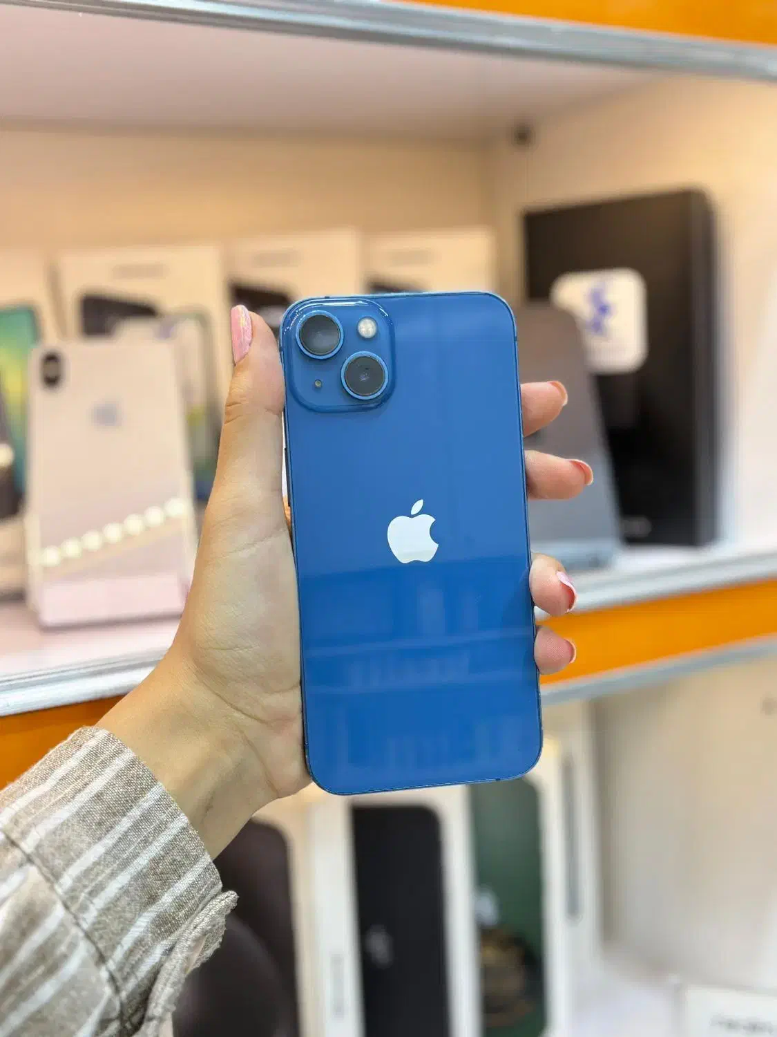ایفون iphone 13 دو سیم و ۱۲۸ گیگ|موبایل|شیراز, ملاصدرا|دیوار