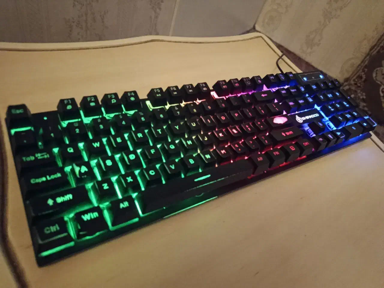 کیبورد شیپادو|قطعات و لوازم جانبی رایانه|مشهد, زمانه|دیوار