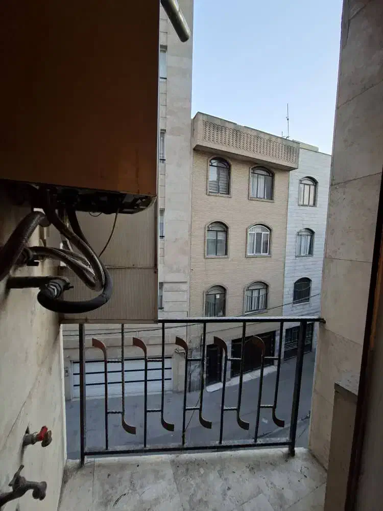 ۴۰متر استادمعین دامپزشکی. ۳عدد تکواحدی