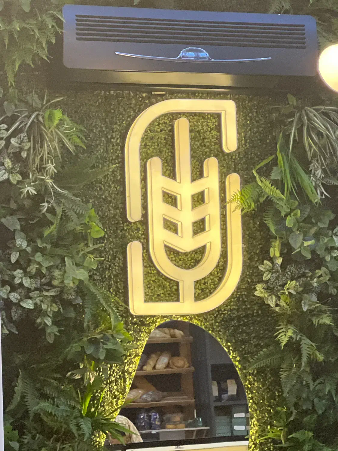 سالن دار|استخدام خدمات فروشگاه و رستوران|صومعه‌سرا, |دیوار