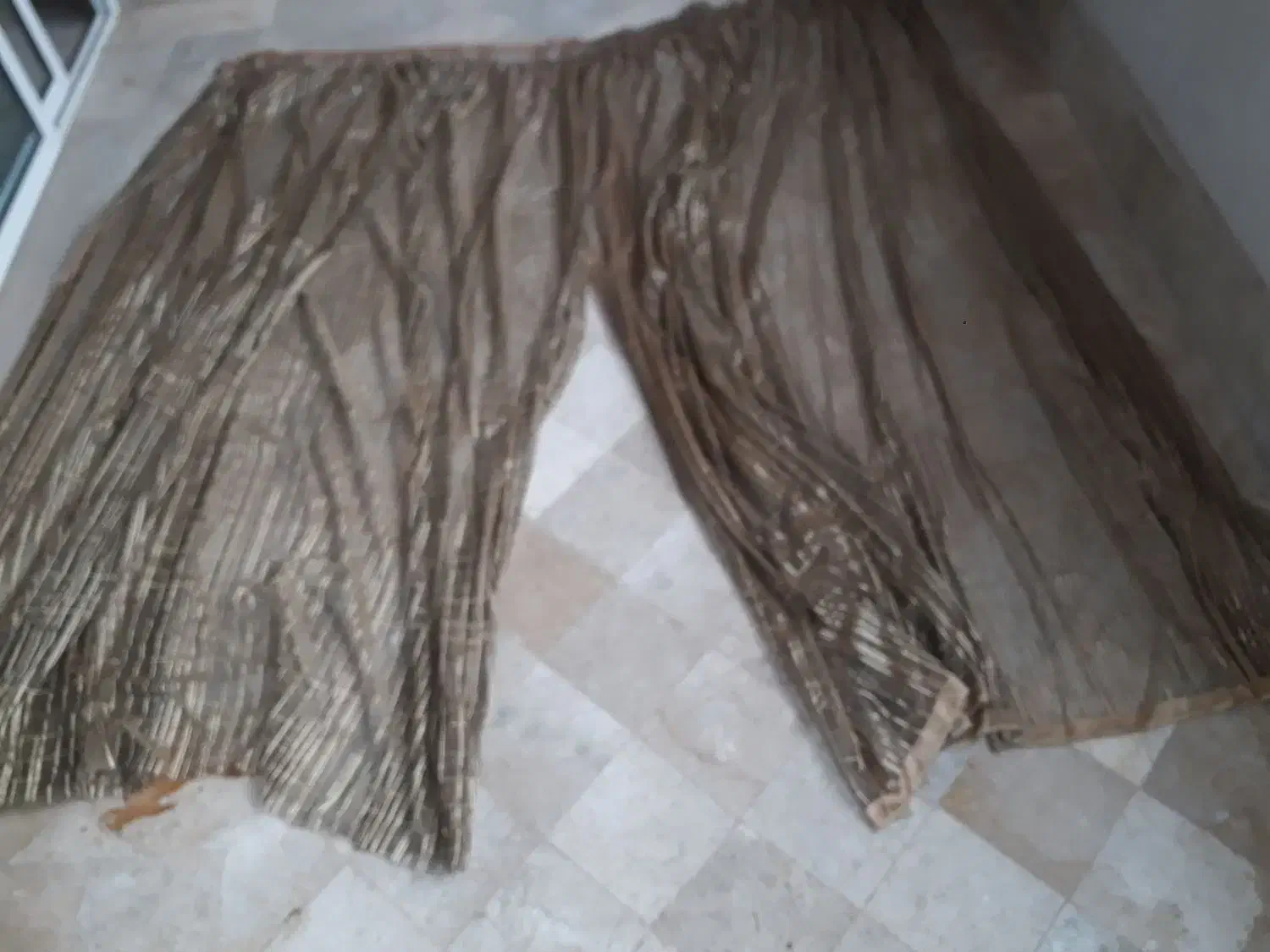 دو عدد فرش ۶ متری و یک عدد پرده|فرش|گلبهار, شهر جدید گلبهار|دیوار