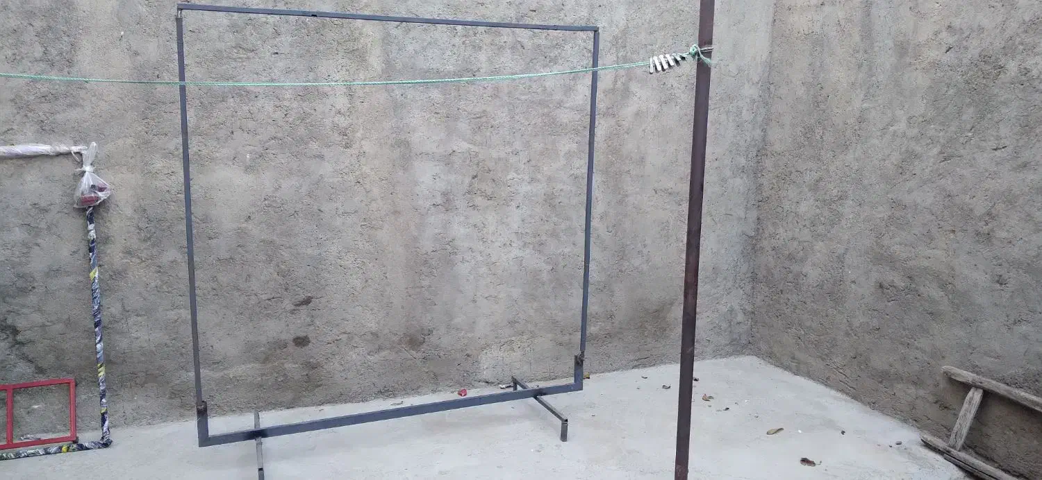 ۲ عدد رگال|بندرخت و رختآویز|قروه, |دیوار