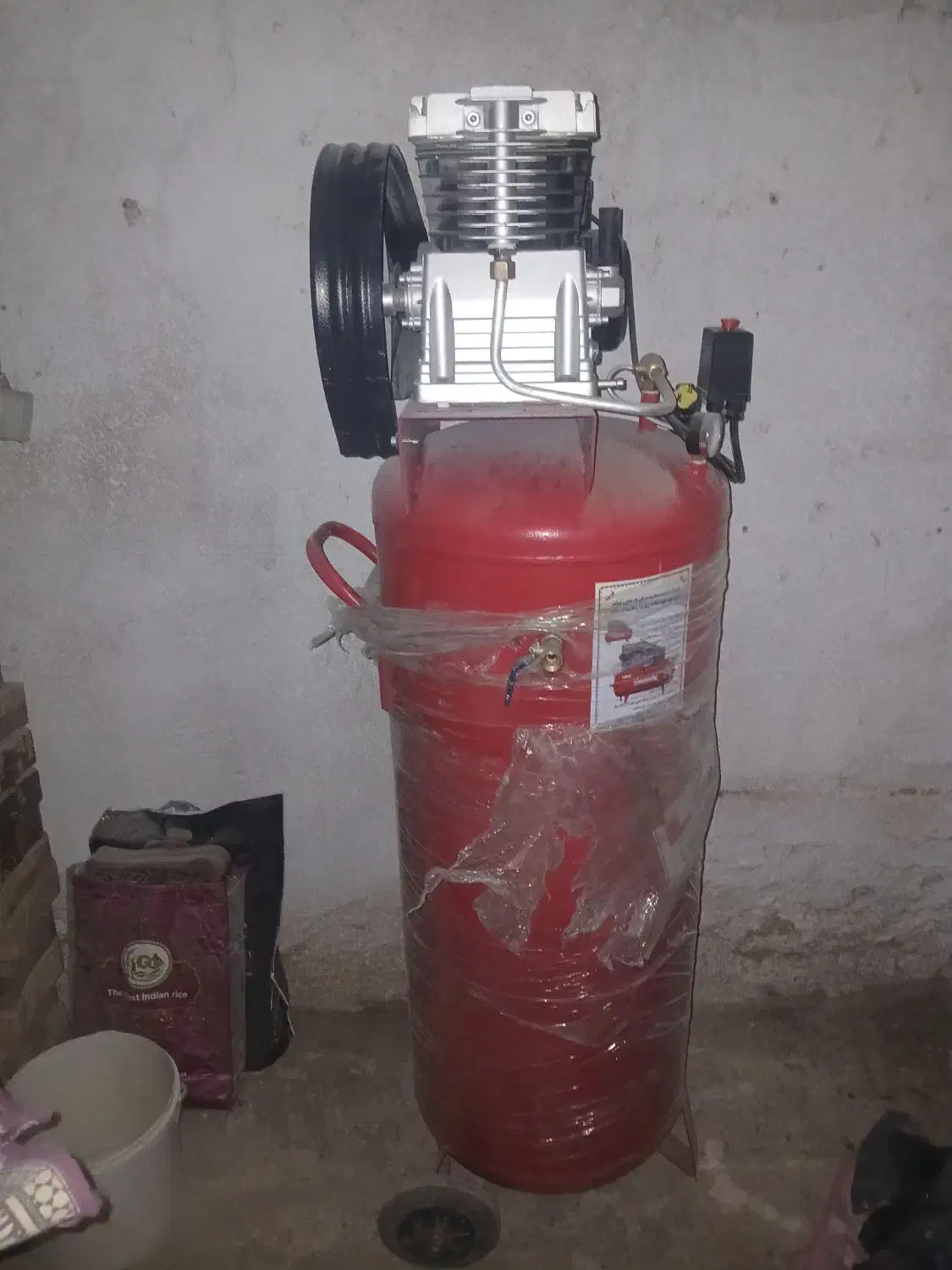 پمپ باد ۲۵۰ ایستاده|ابزارآلات|اصفهان, کارلادان|دیوار