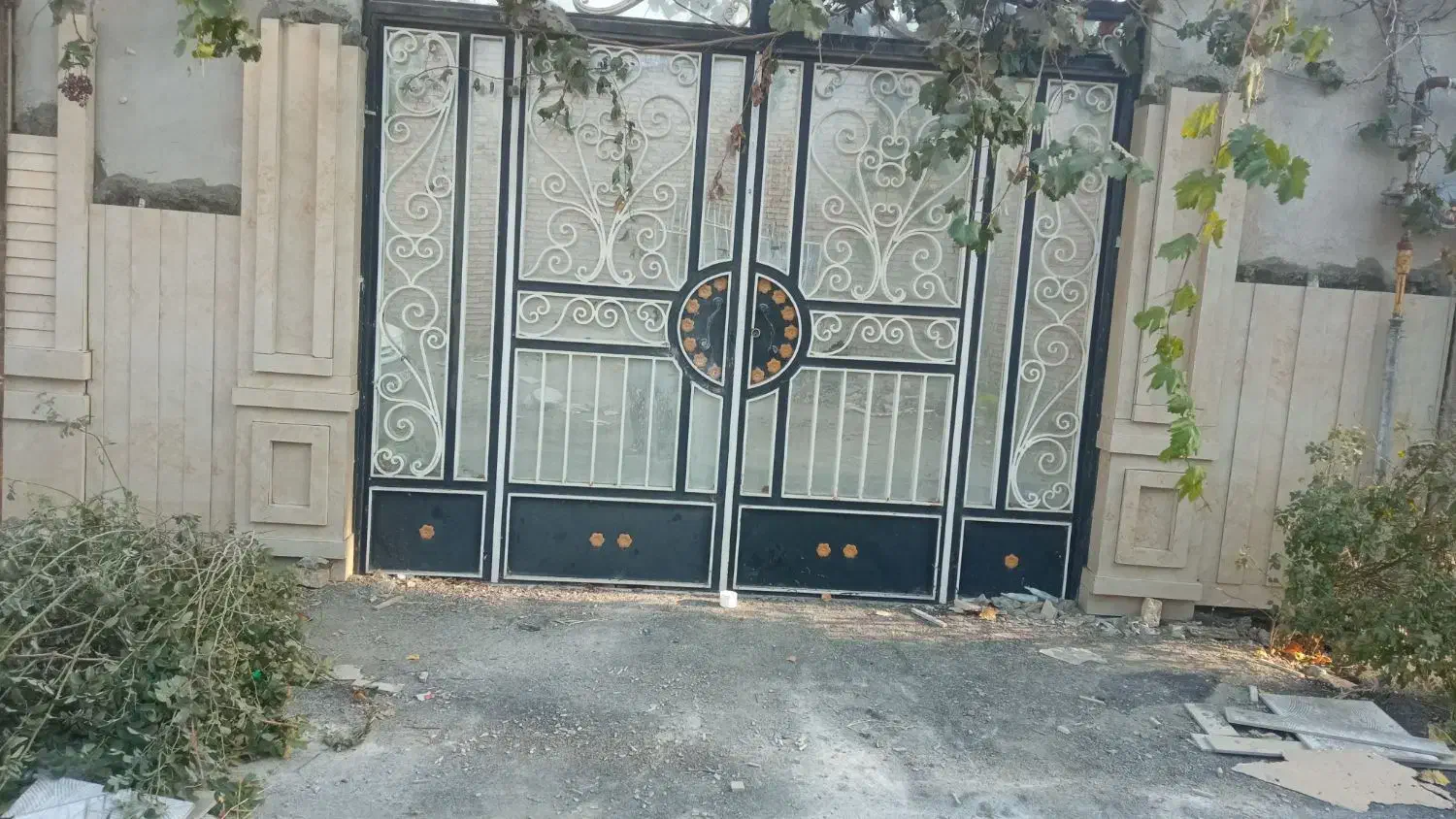 کاشی کاری ونماکاری باسابقه بیش از10سال|خدمات پیشه و مهارت|اهر, |دیوار