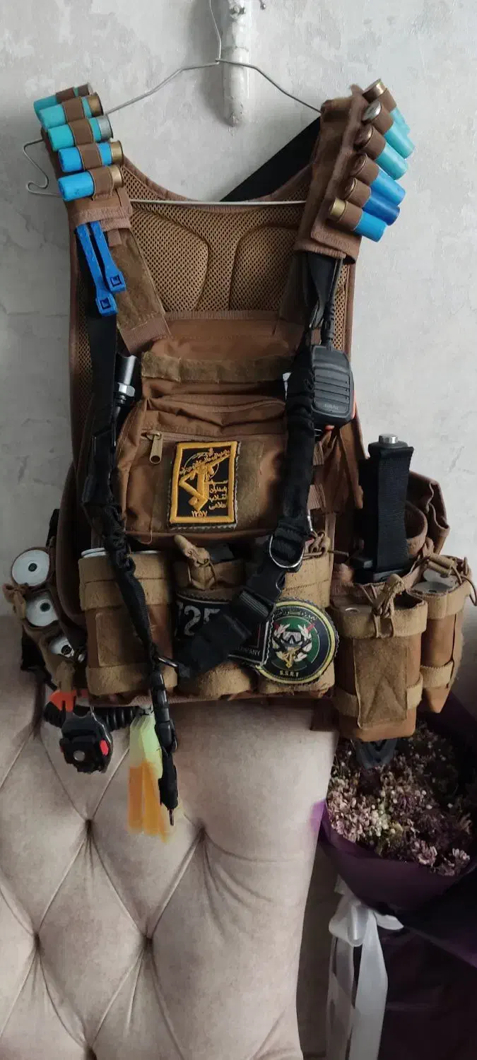 جلیقه و هلمت تاکتیکال با تمام لوازم|کوهنوردی و کمپینگ|تهران, مهرآباد جنوبی|دیوار