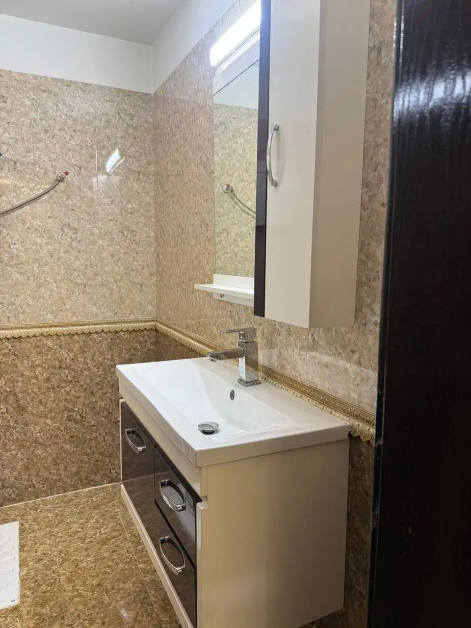 ۲خوابه/فرمانیه/۱۳۰متر /شیک و خوش ساخت