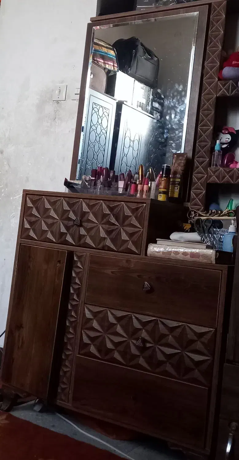 دست دوم|تخت و سرویس خواب|بندر امام خمینی, |دیوار