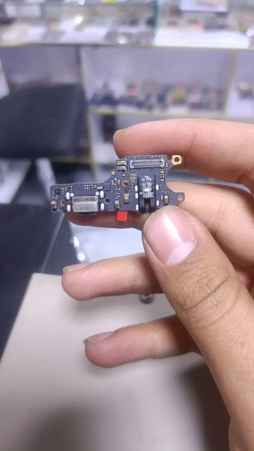 انواع قطعات و لوازم جانبی موبایل زیر قیمت|لوازم جانبی موبایل و تبلت|سنندج, |دیوار