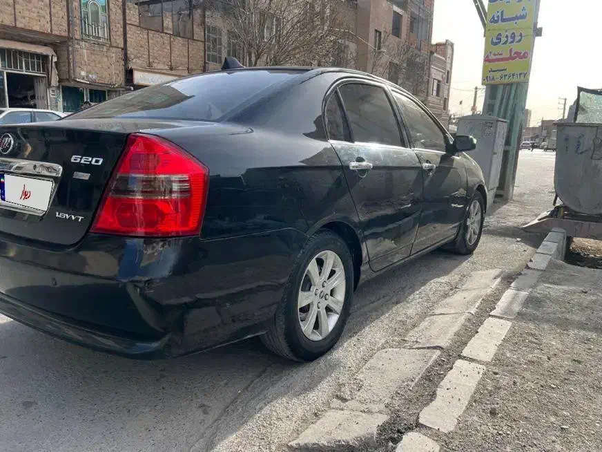 لیفان ۶۲۰موتور۱۸۰۰|خودرو سواری و وانت|بهارستان, |دیوار