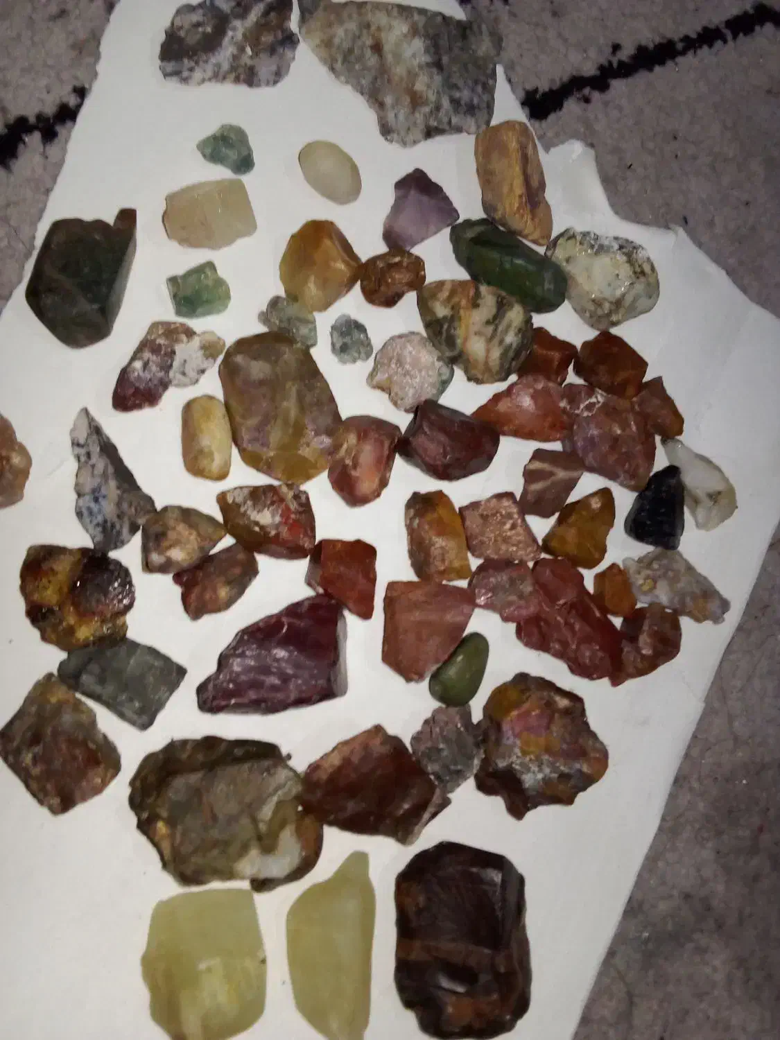 سنگهای قیمتی گلکسیون|کلکسیون اشیاء عتیقه|ماهدشت, |دیوار