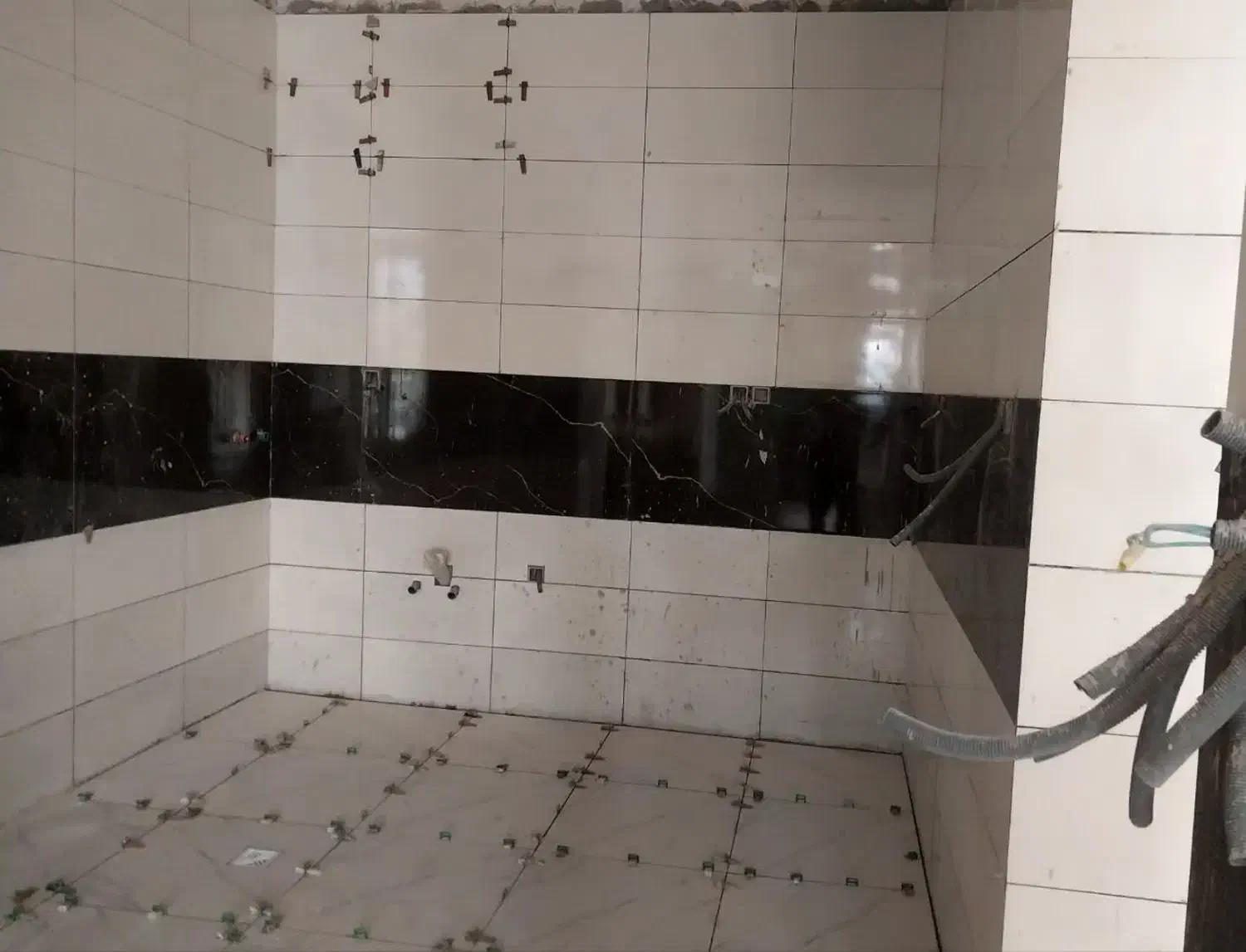 نصب کاشی بدنه و موزائیک کف|خدمات پیشه و مهارت|کازرون, |دیوار