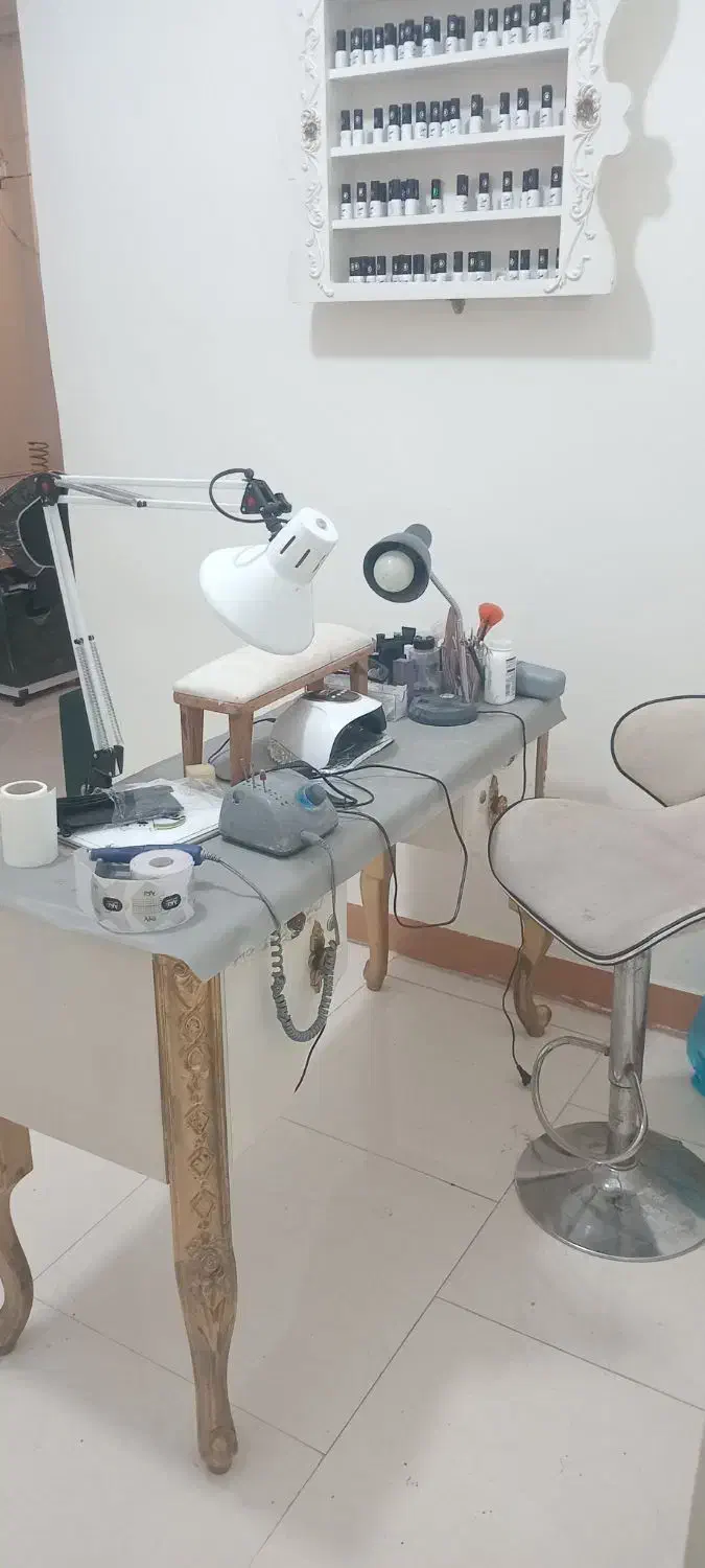 میز ناخن 2میلیون|آرایشگاه و سالنهای زیبایی|میناب, |دیوار