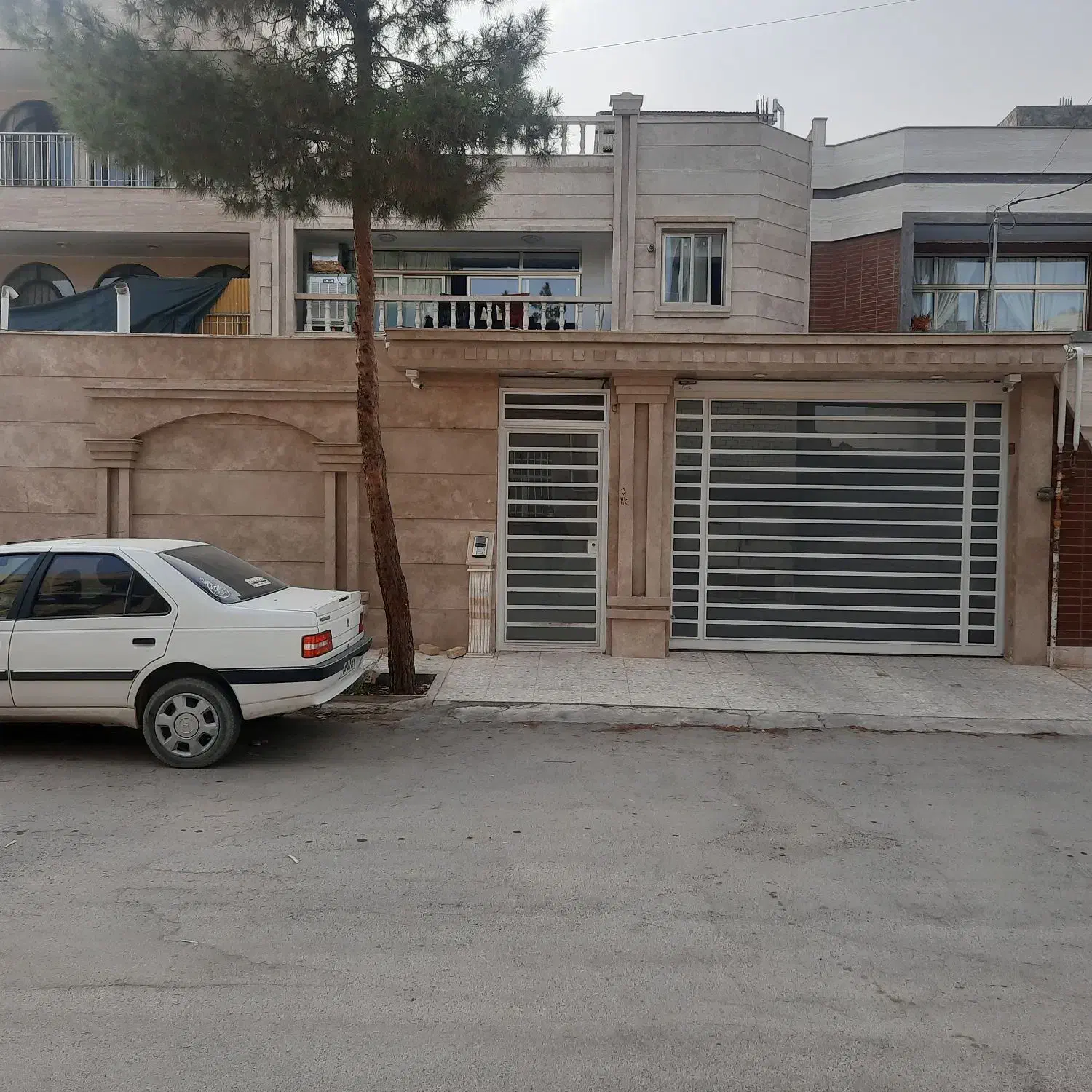 پیش فروش واحد ۱۷۵ متری|پیش‌فروش املاک|خمینی‌شهر, |دیوار